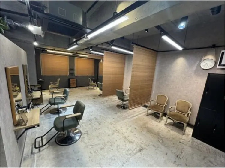 Fi-Neの内観・外観1