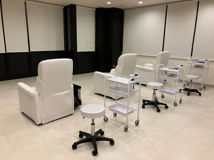 WHITE EYE天文館店の内観・外観2