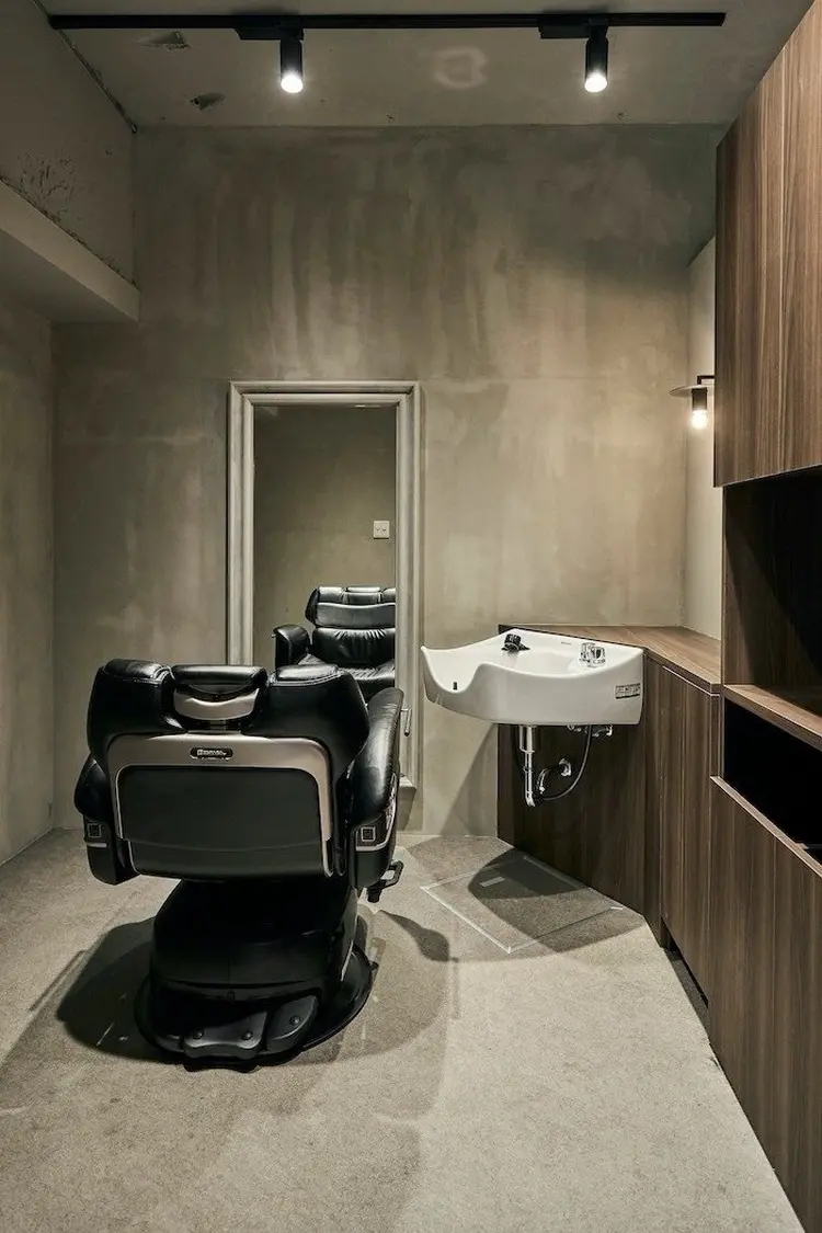 プライベートバーバーの内観・外観2