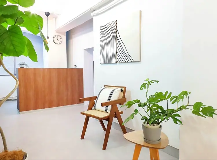 EYE&NAIL YUZUME日本橋店の内観・外観1