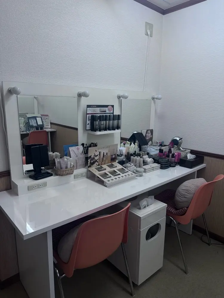 ナリス ビューティステーション デ・アイム 桑名の内観・外観1