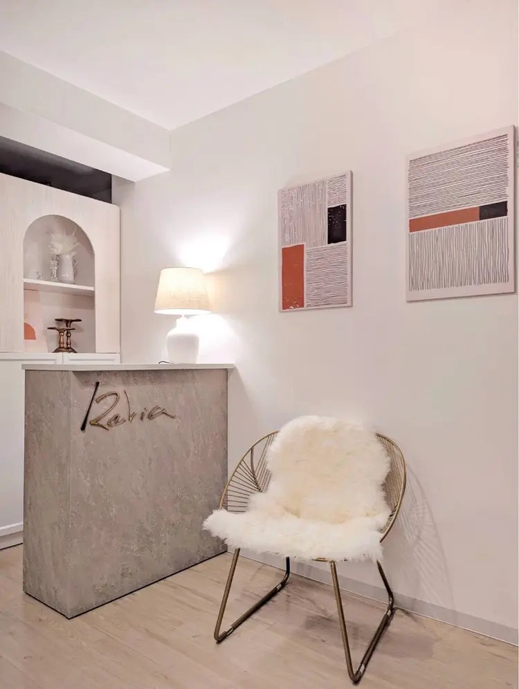 reviaの内観・外観1