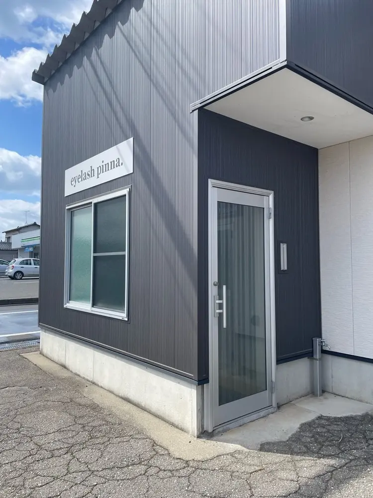 eyelash pinna.の内観・外観1