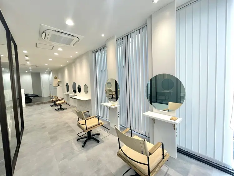 her  by RIN hairの内観・外観2