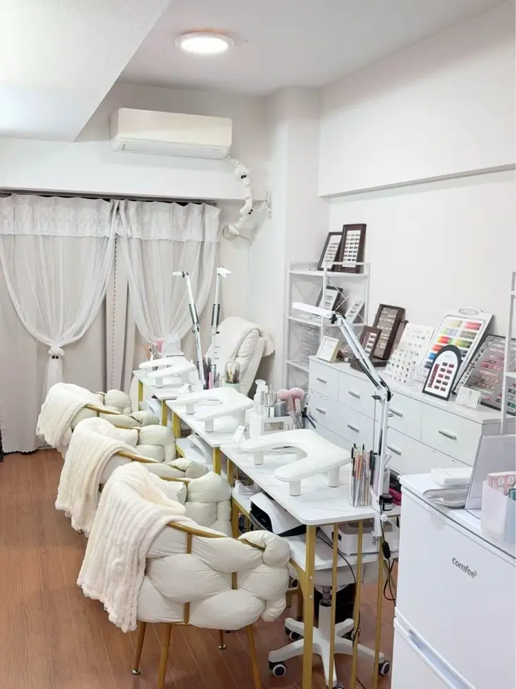 rose nail salonの内観・外観1