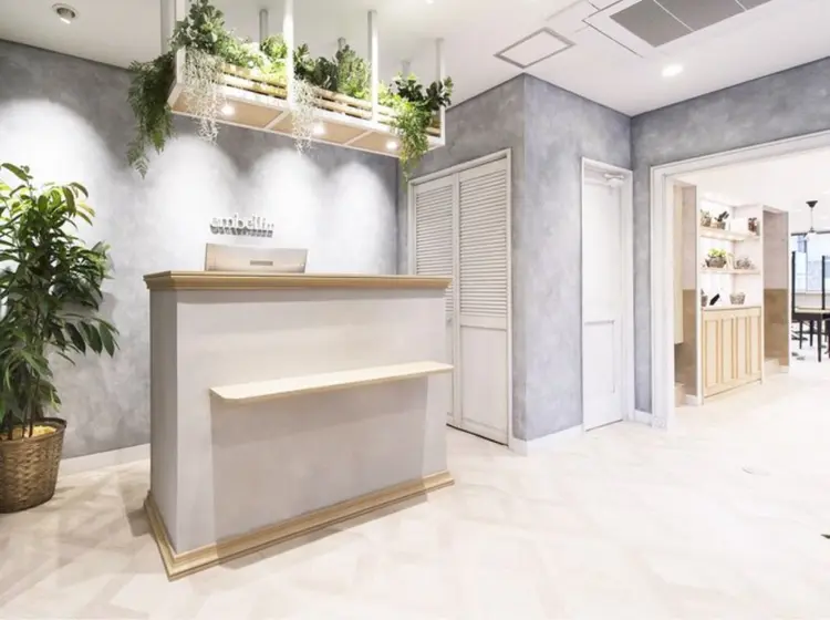 La Bonheur hair Olivier 北千住店の内観・外観1