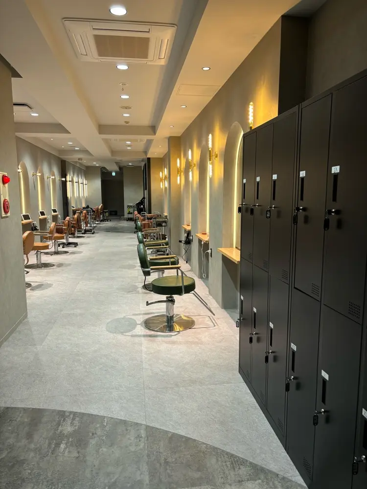 La fith hair liebe 京都駅前店の内観・外観1