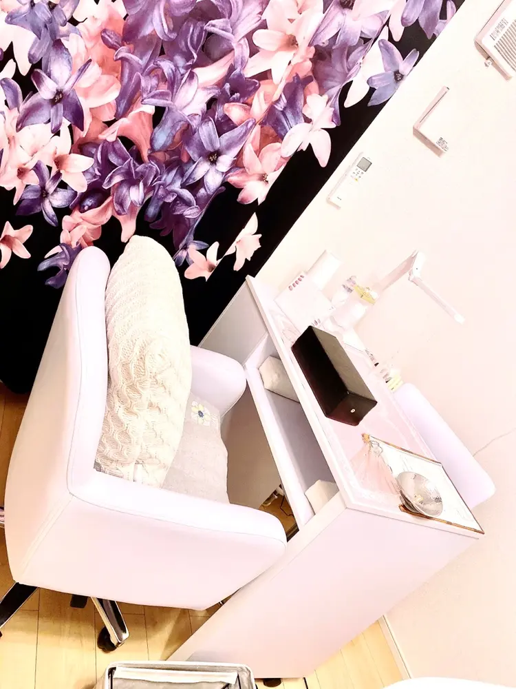nail salon Luanaの内観・外観1