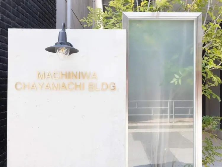 ANNE梅田ALLYS店の内観・外観1