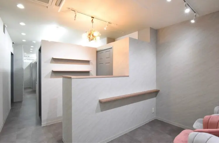 FRAME+spa&hair roomなんば駅前店の内観・外観2