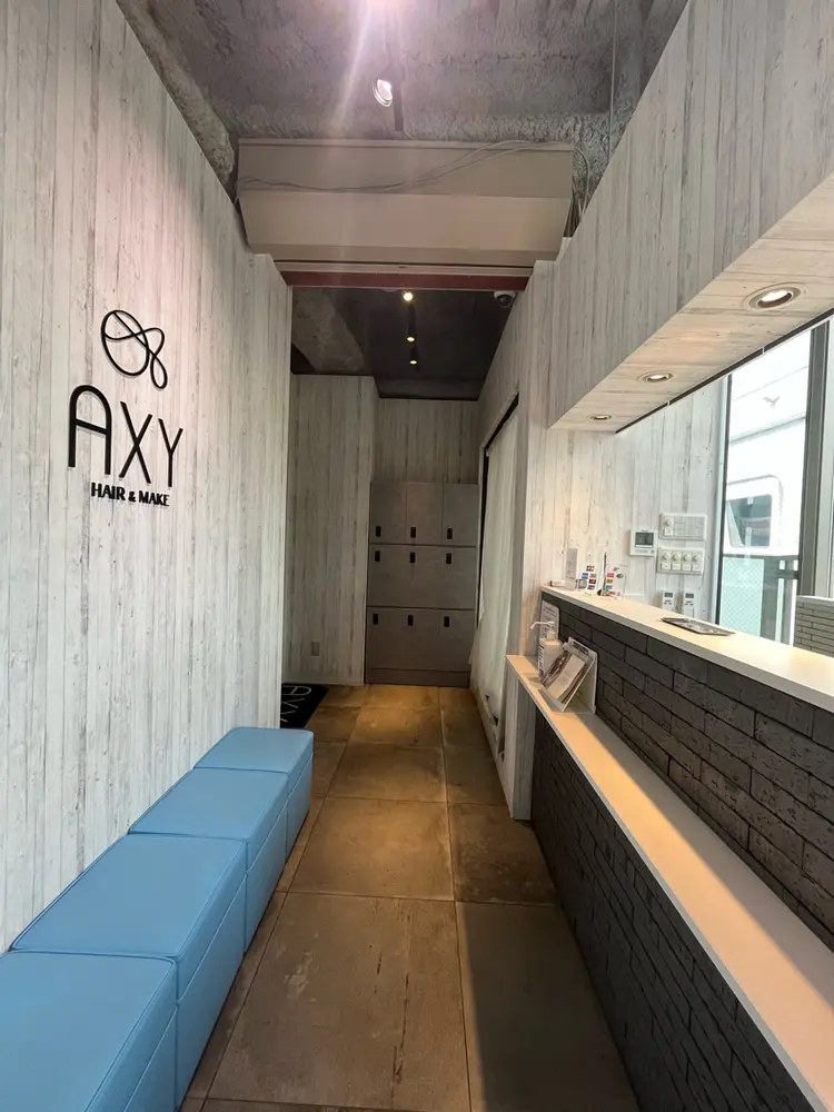 axy 新宿本店の内観・外観1