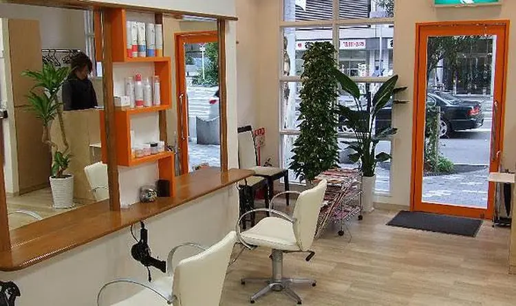 ヘアーズベリー六甲道の内観・外観1