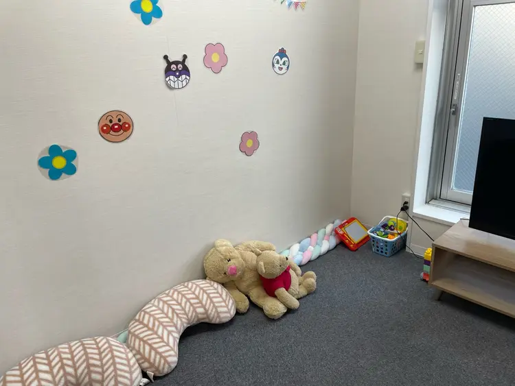 nail&eye Lily 橋本店の内観・外観1