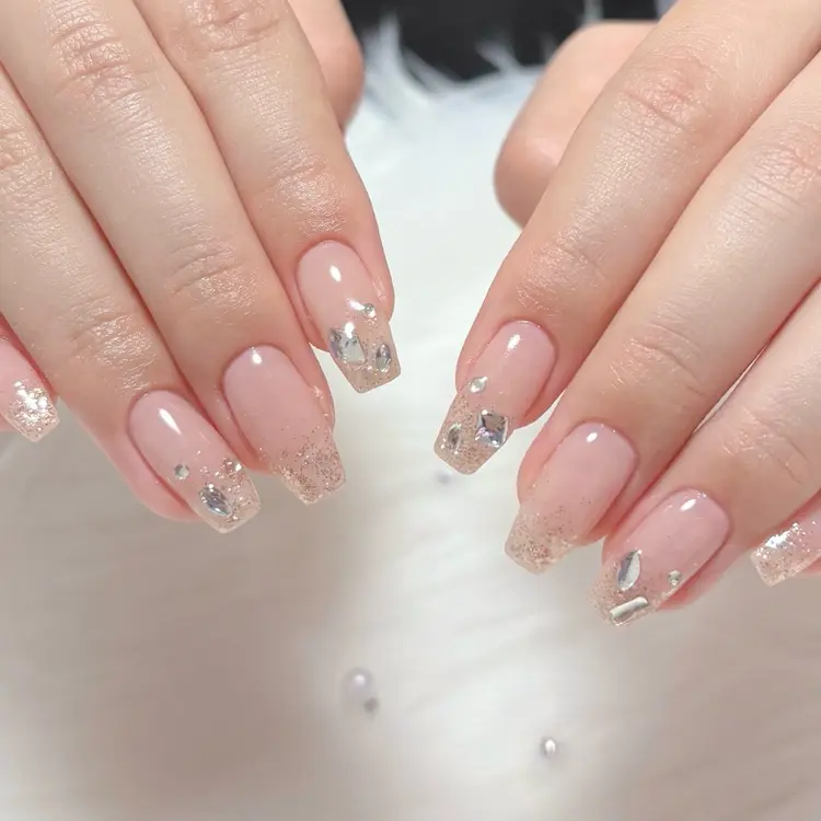 Ange nailの内観・外観3