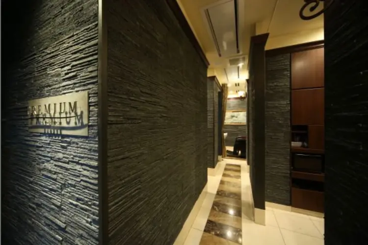 ヒロ銀座 東京駅八重洲店の内観・外観1