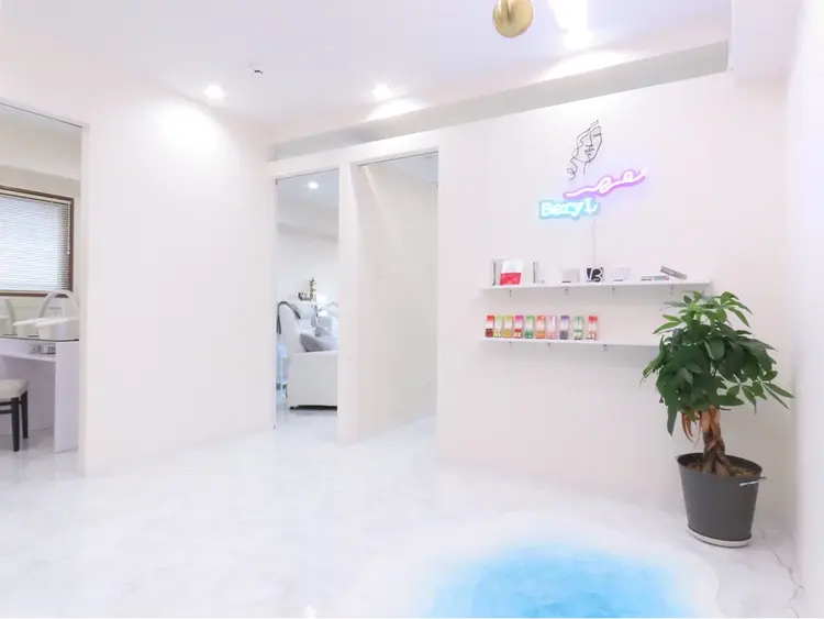 BeryL EyeBrow&Eyelashの内観・外観2