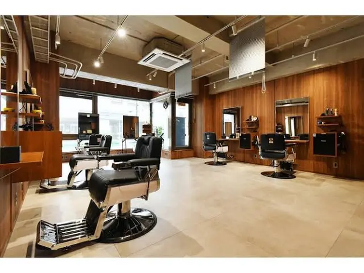 Osmann Men's Hair Salon御茶ノ水神保町店【オスマン　メンズ　ヘア　サロン】の内観・外観3