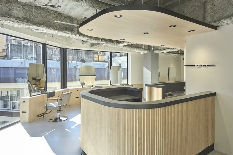 Reproの内観・外観1