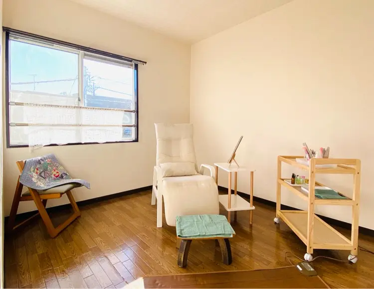 ネイルサロン春の内観・外観2