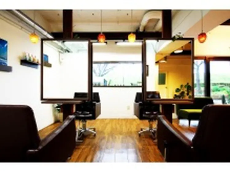 ソヨ　ヘアミュージアムの内観・外観1