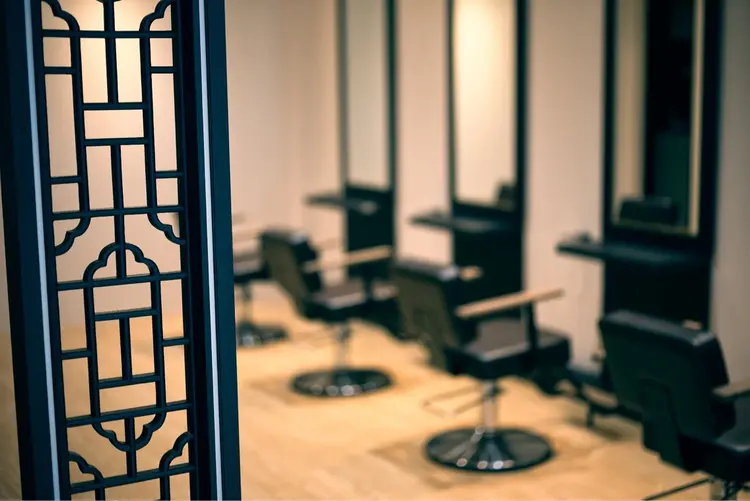 hair salon Travisの内観・外観2