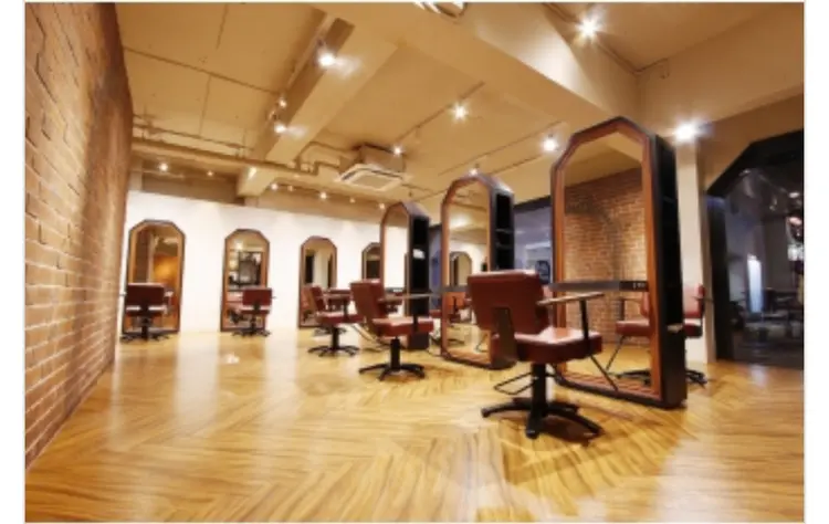 Luna京都駅前店の内観・外観2