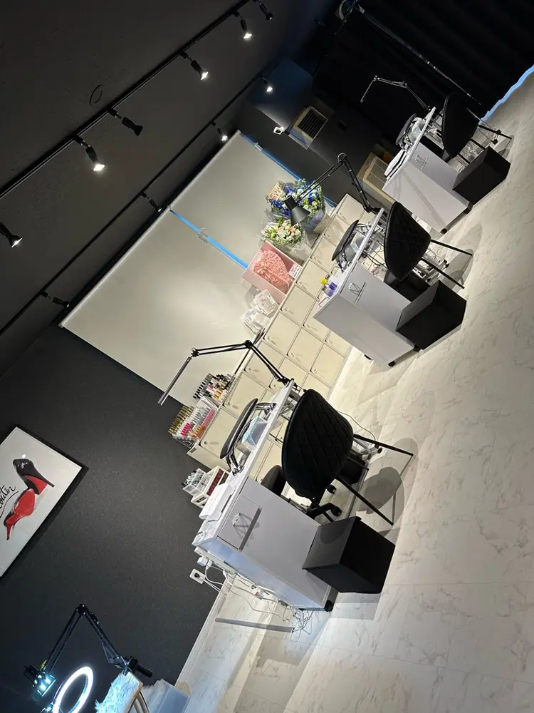 nail salon  DIAの内観・外観1