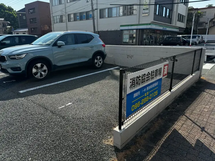 ROPPONGI BEAUTYMAKE まつげパーマ・アイブロウ専門店【新屋敷 九品寺 上通】の内観・外観2