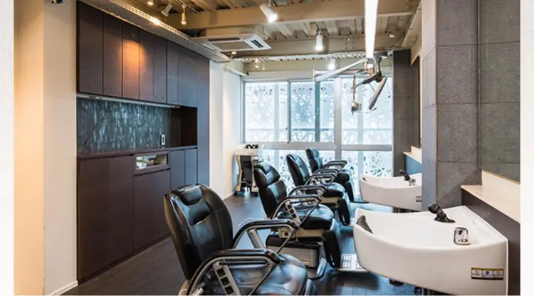 KEEN クリエイティブヘアーの内観・外観1