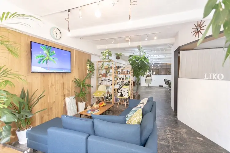hair living Liko池袋東口店【ヘアーリビング　リコ】の内観・外観2