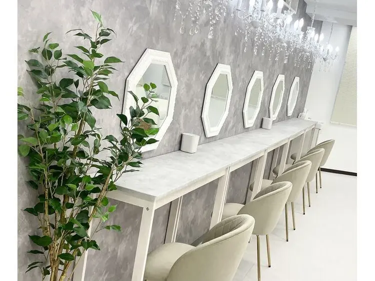 eyelash&nail #bebe 横浜店の内観・外観1