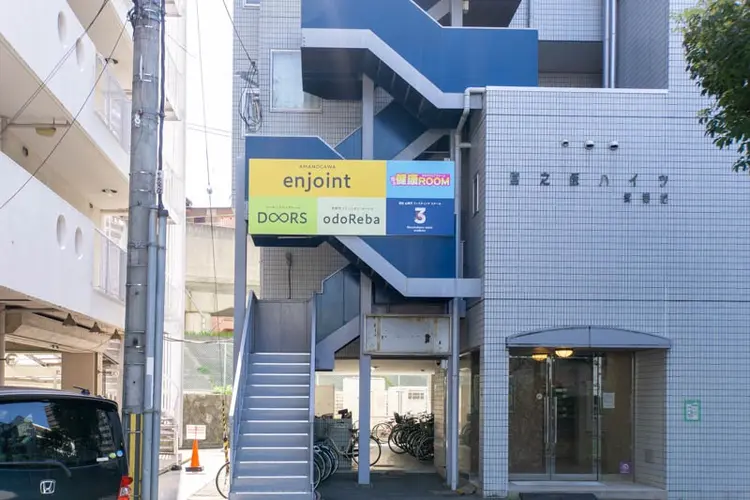 m.yネイルの内観・外観3