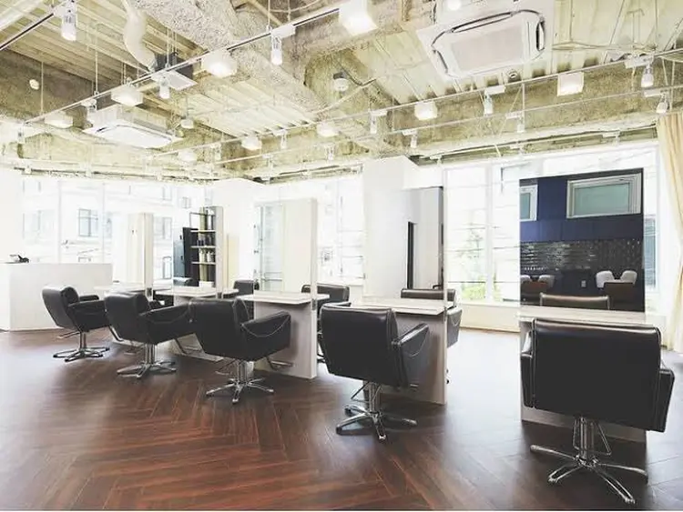 neaf 恵比寿店の内観・外観2