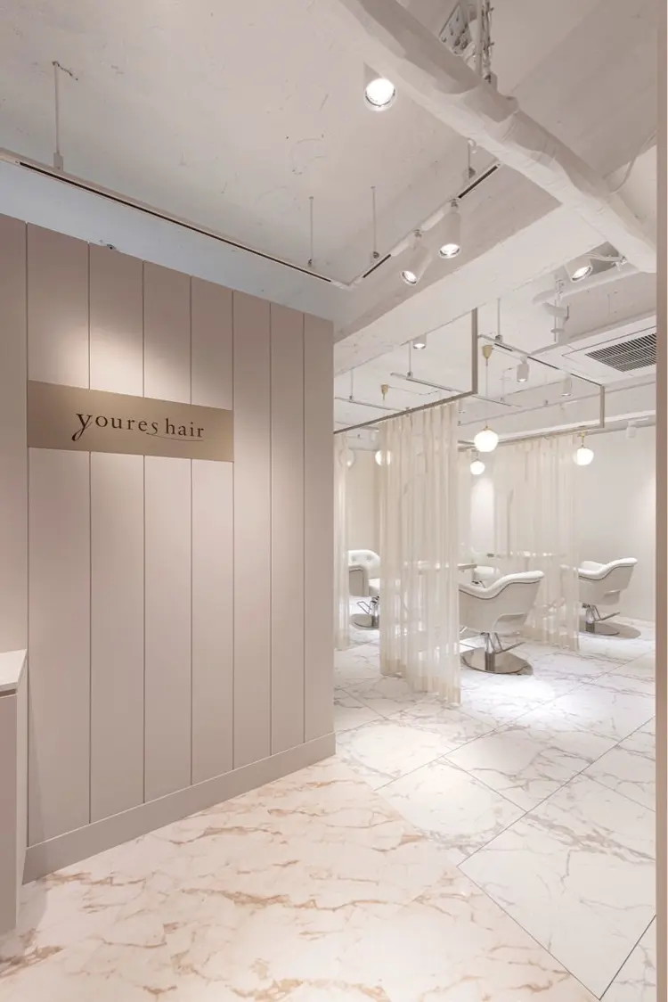 youres hair 日吉店の内観・外観2
