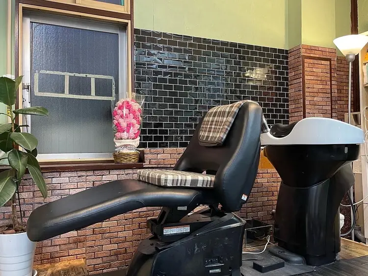 hair salonyuriの内観・外観2