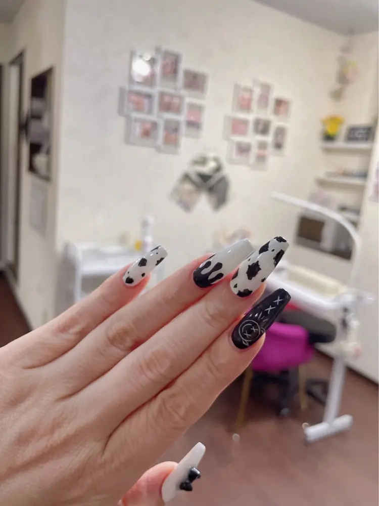 ガールネイルサロンの内観・外観3