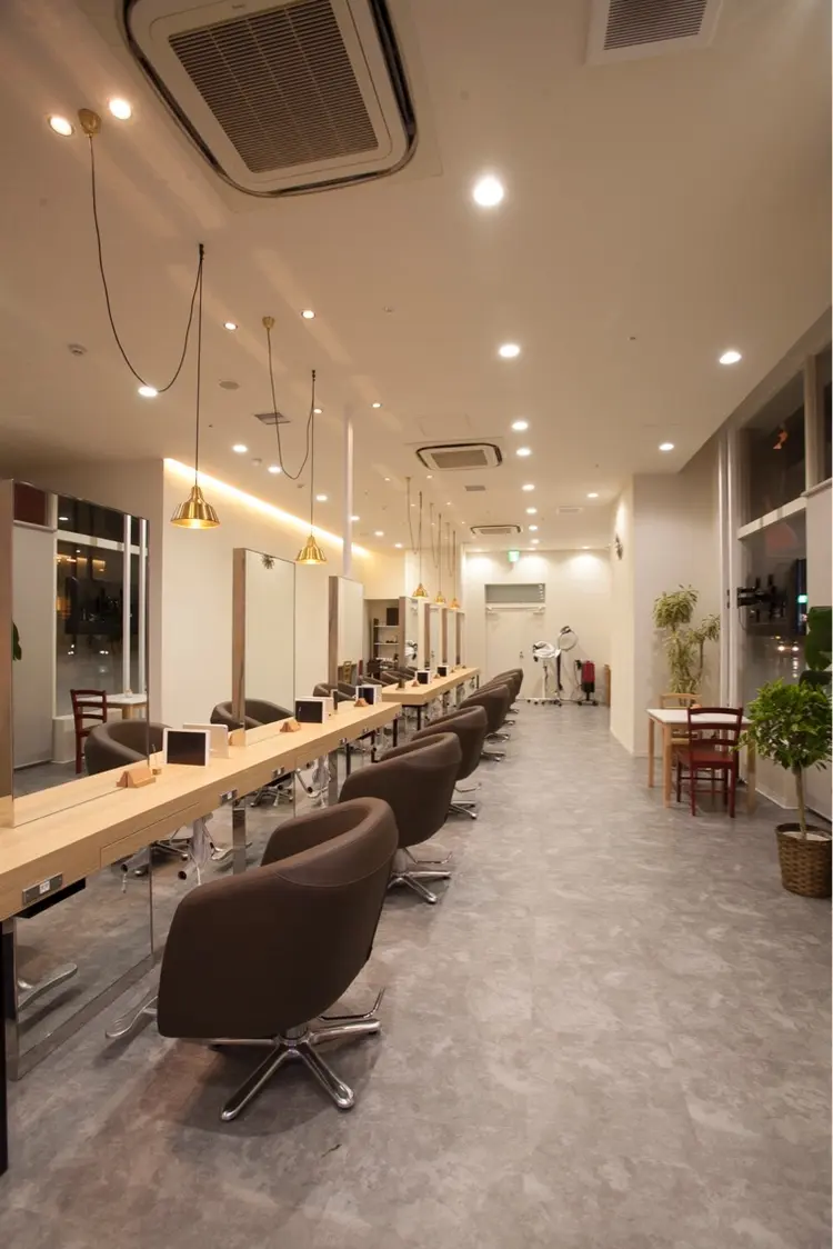 ニスル　町田店の内観・外観1