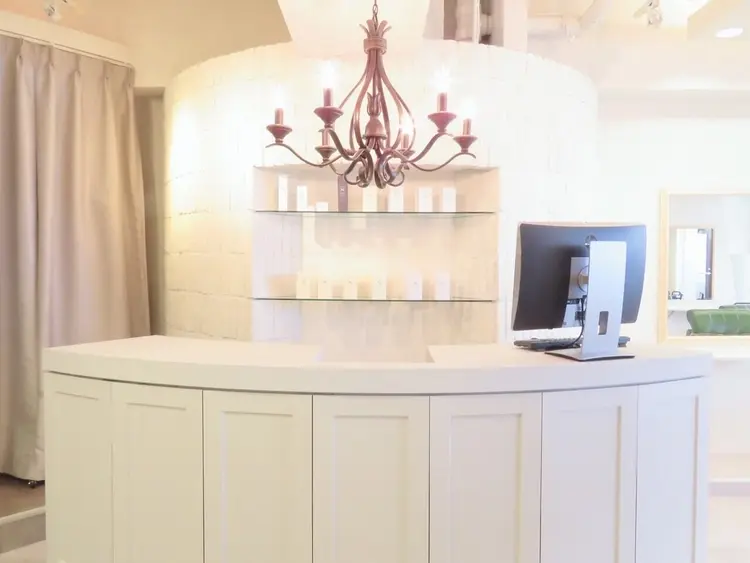 emiwo石川町店の内観・外観2