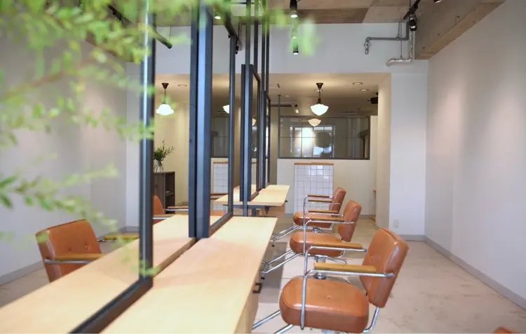 sion HAIR DESIGNの内観・外観1