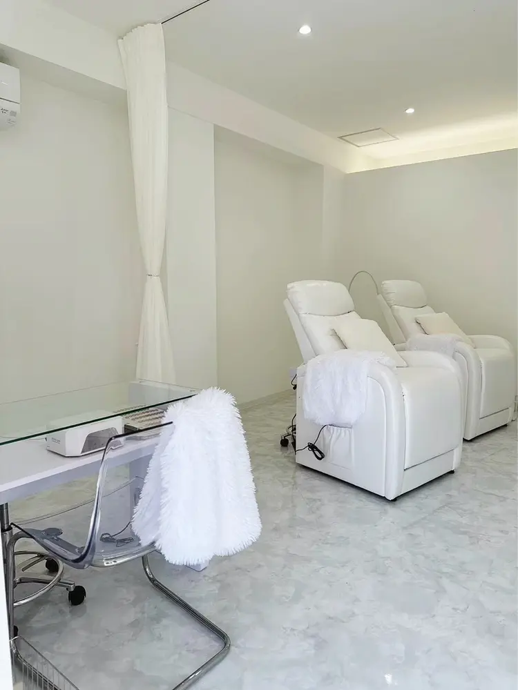 ILUM.BEAUTY SALONの内観・外観2