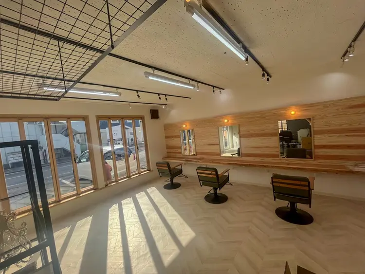 NAGON STYLE  MICIの内観・外観1