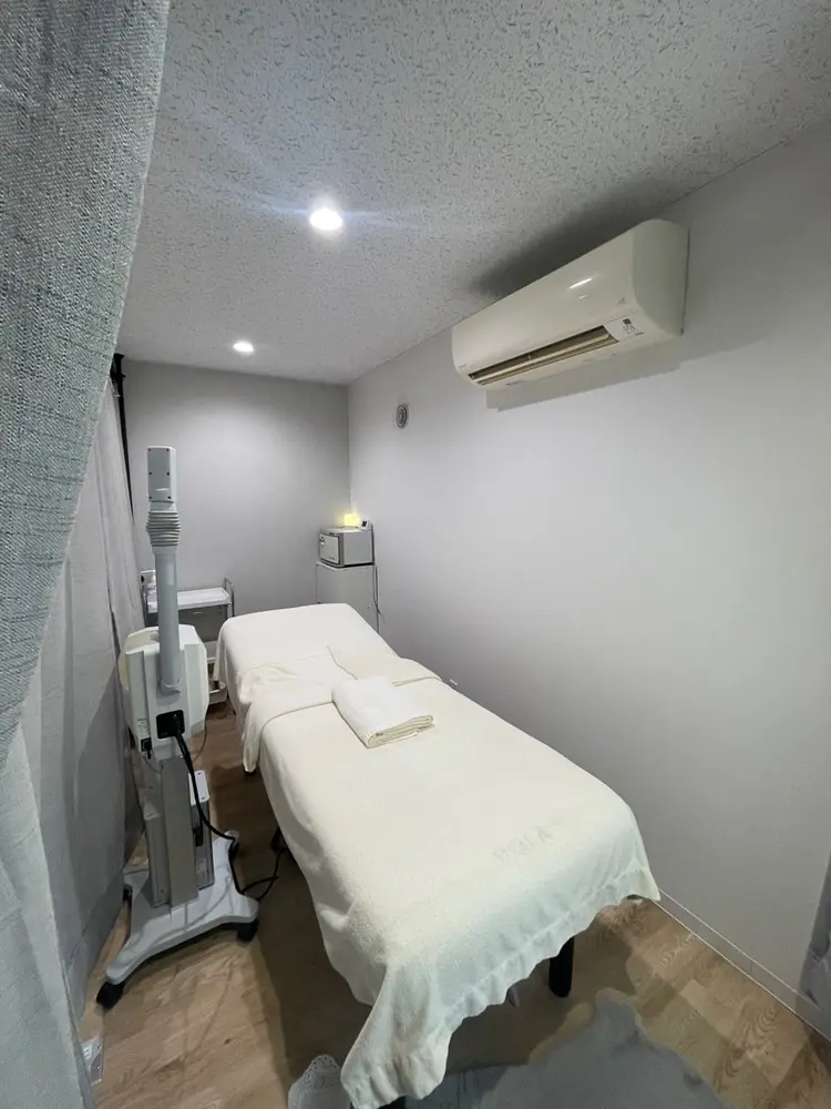 POLA南大通店の内観・外観1