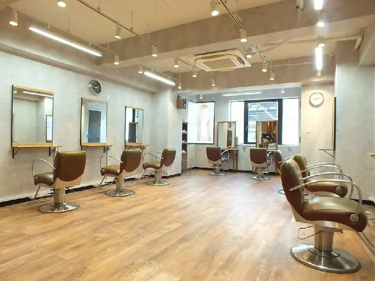 リノヘア プラス 関内店の内観・外観2