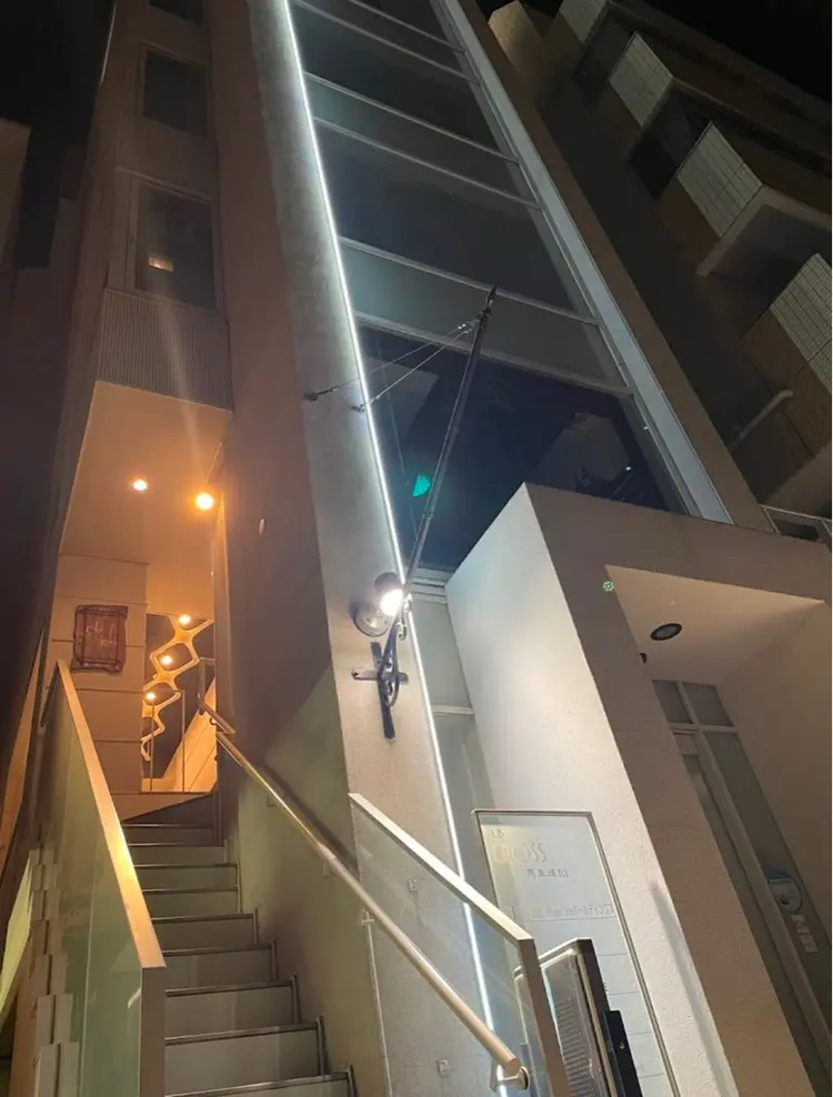 ロレインブロウ横浜関内店の内観・外観1