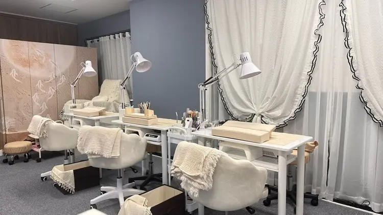 Y3 Nail Salonの内観・外観2