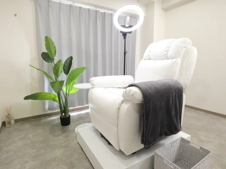 Lashure梅田店の内観・外観1