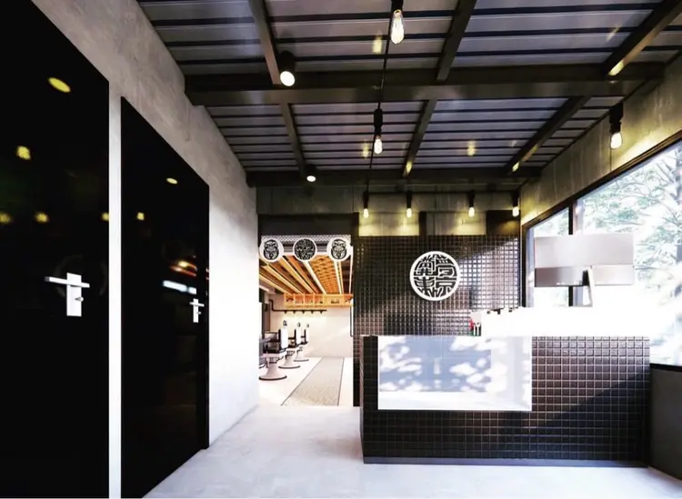 damdee tokyo hair lounge 新宿店の内観・外観1