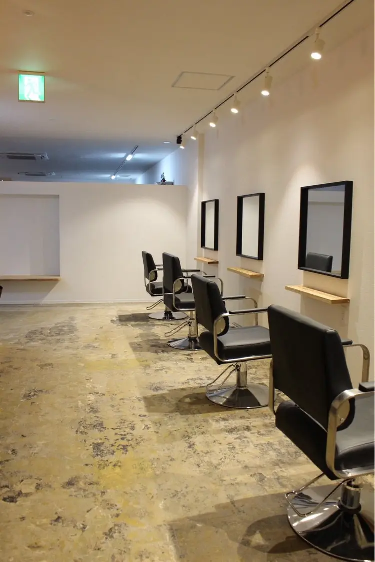 WAVEの内観・外観1