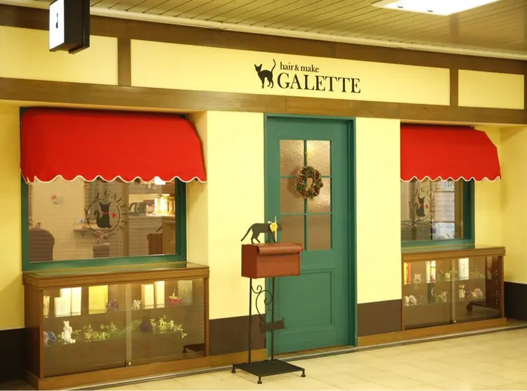 ガレット梅田の内観・外観1