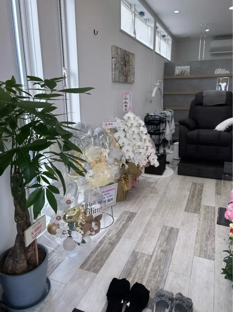 eyelash salon Glitterの内観・外観1